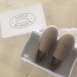 Steve Madden Slip Ons